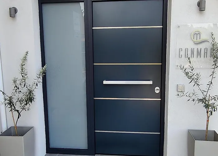 Lägenhetshotell Conmari Luxury 3*